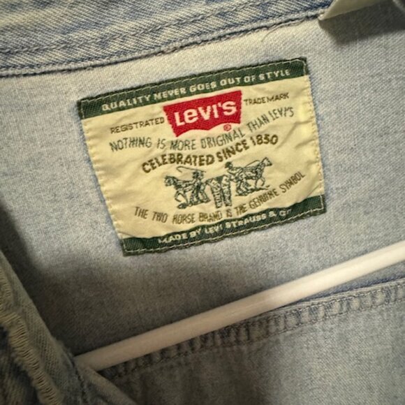 Levis‎ Denim Vintage Button Front Shirt Mens Jean Shirt Size Extra Large - Picture 5 of 7